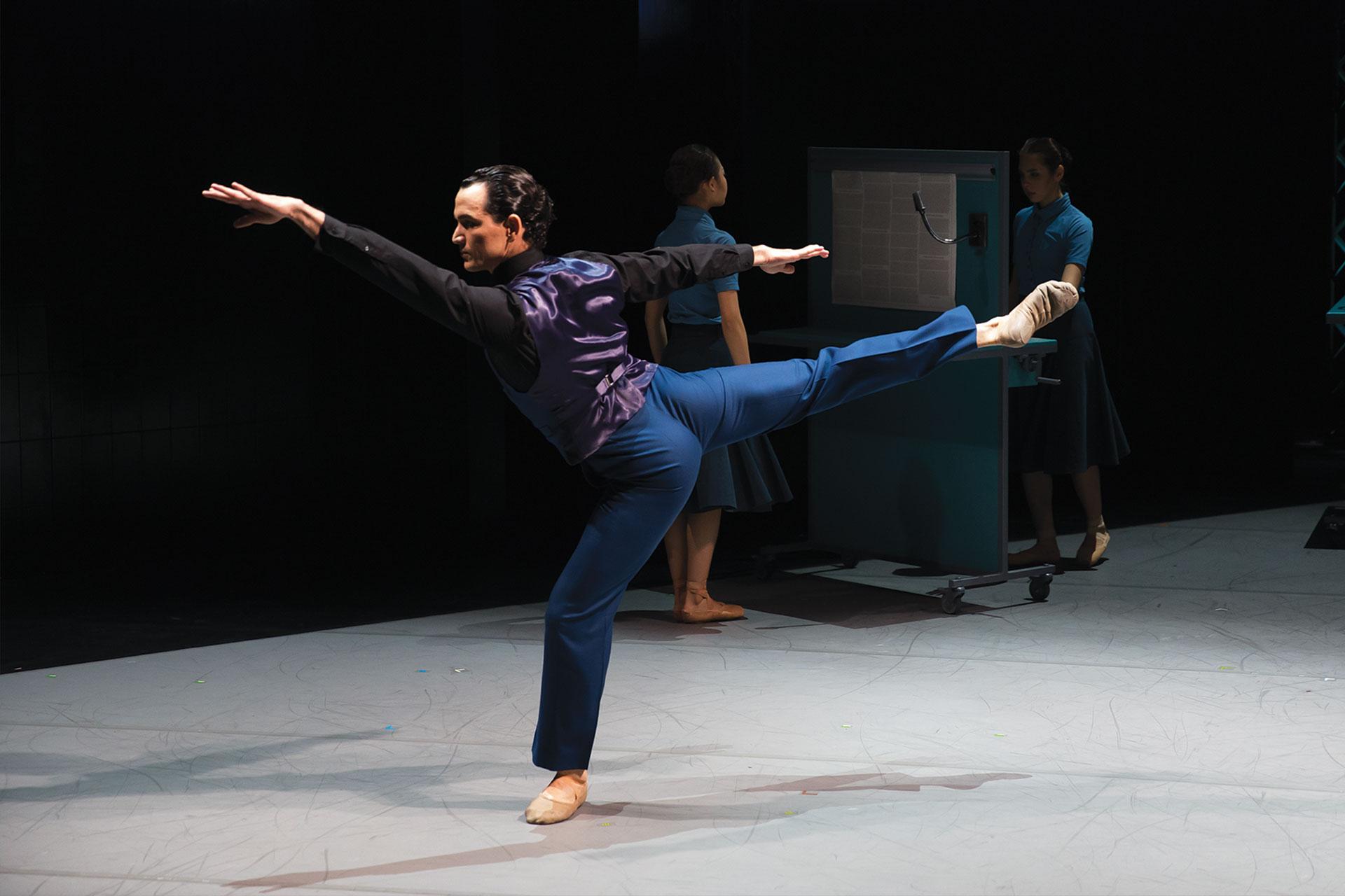 O'Brien make all the moves required of him as a senior Party official